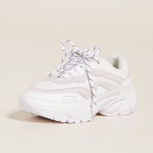 Axel Arigato Demo Runner